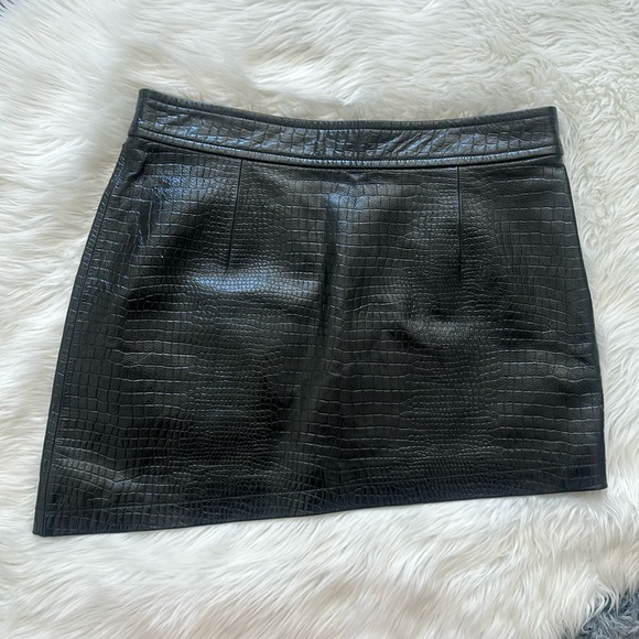 Helmut Lang Croc Mini Skirt Size 12 NWT - Picture 1 of 10